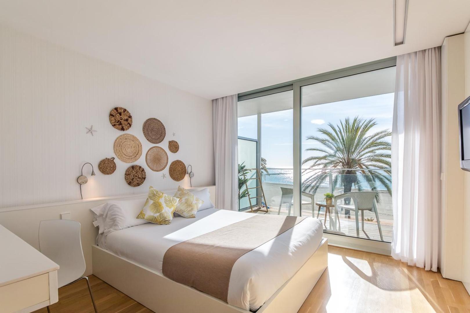 Meraki Beach Hotel - Only Adults ปลายา โปบลา เด ฟาร์นาลส์ ภายนอก รูปภาพ