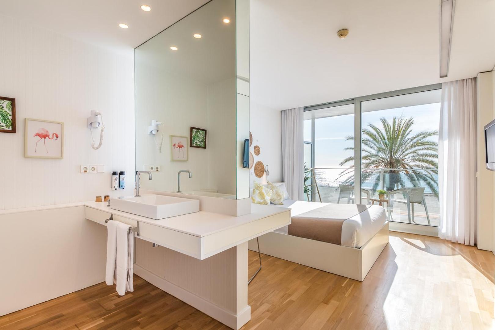 Meraki Beach Hotel - Only Adults ปลายา โปบลา เด ฟาร์นาลส์ ภายนอก รูปภาพ