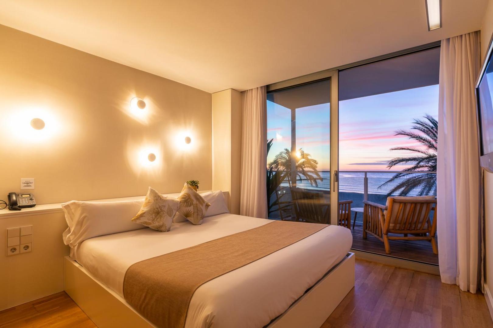Meraki Beach Hotel - Only Adults ปลายา โปบลา เด ฟาร์นาลส์ ห้อง รูปภาพ